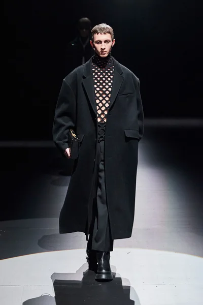 Look 54